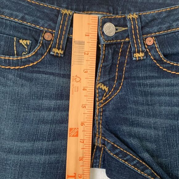 True Religion Women's Blue Flare Leg Cut Off at Bottom Jeans Size 28 - Picture 5 of 13